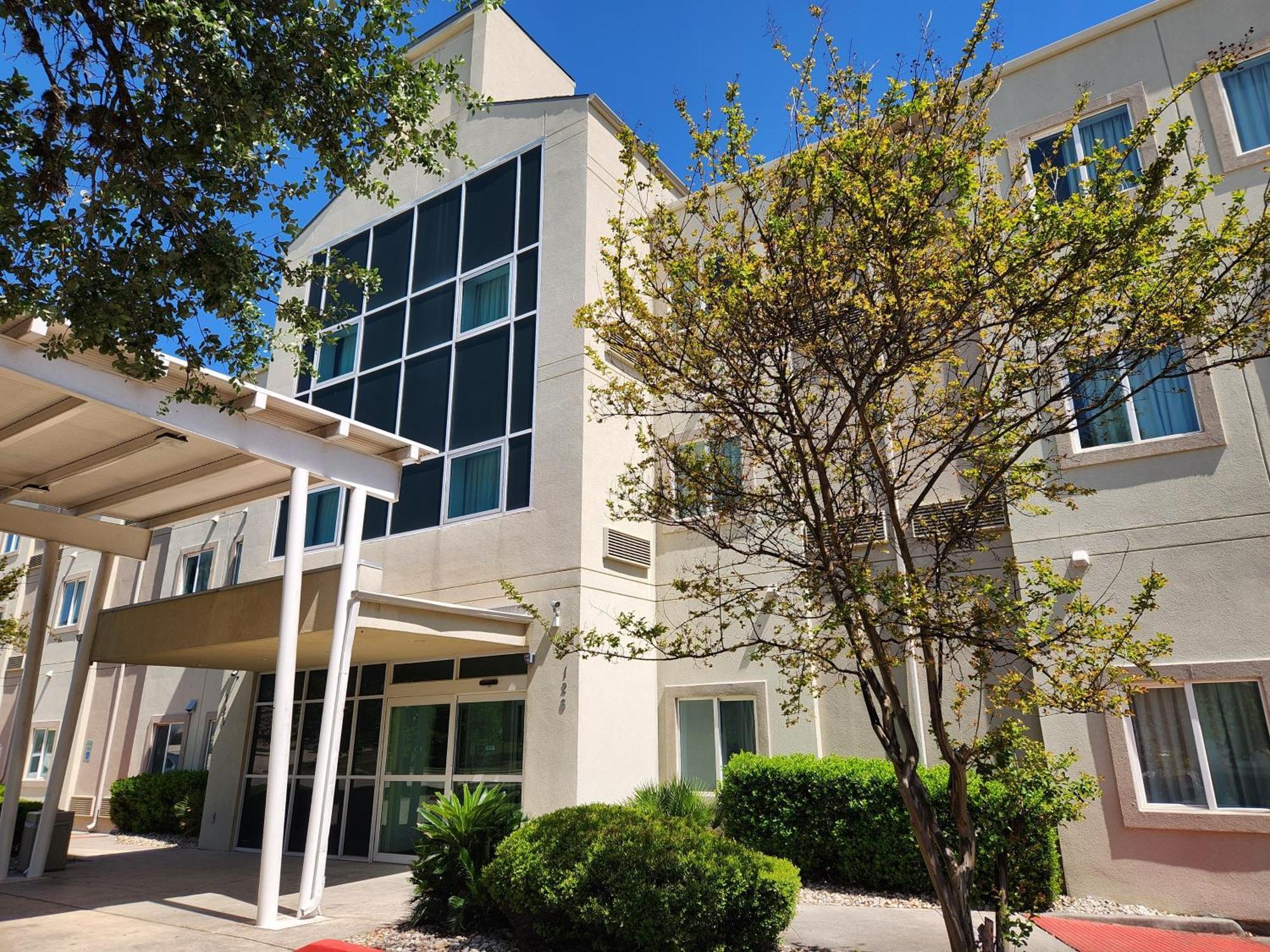 Hotel Baymont By Wyndham San Antonio Airport Zewnętrze zdjęcie