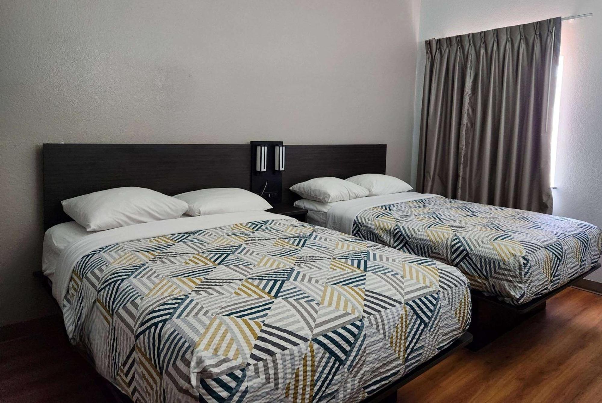Hotel Baymont By Wyndham San Antonio Airport Zewnętrze zdjęcie