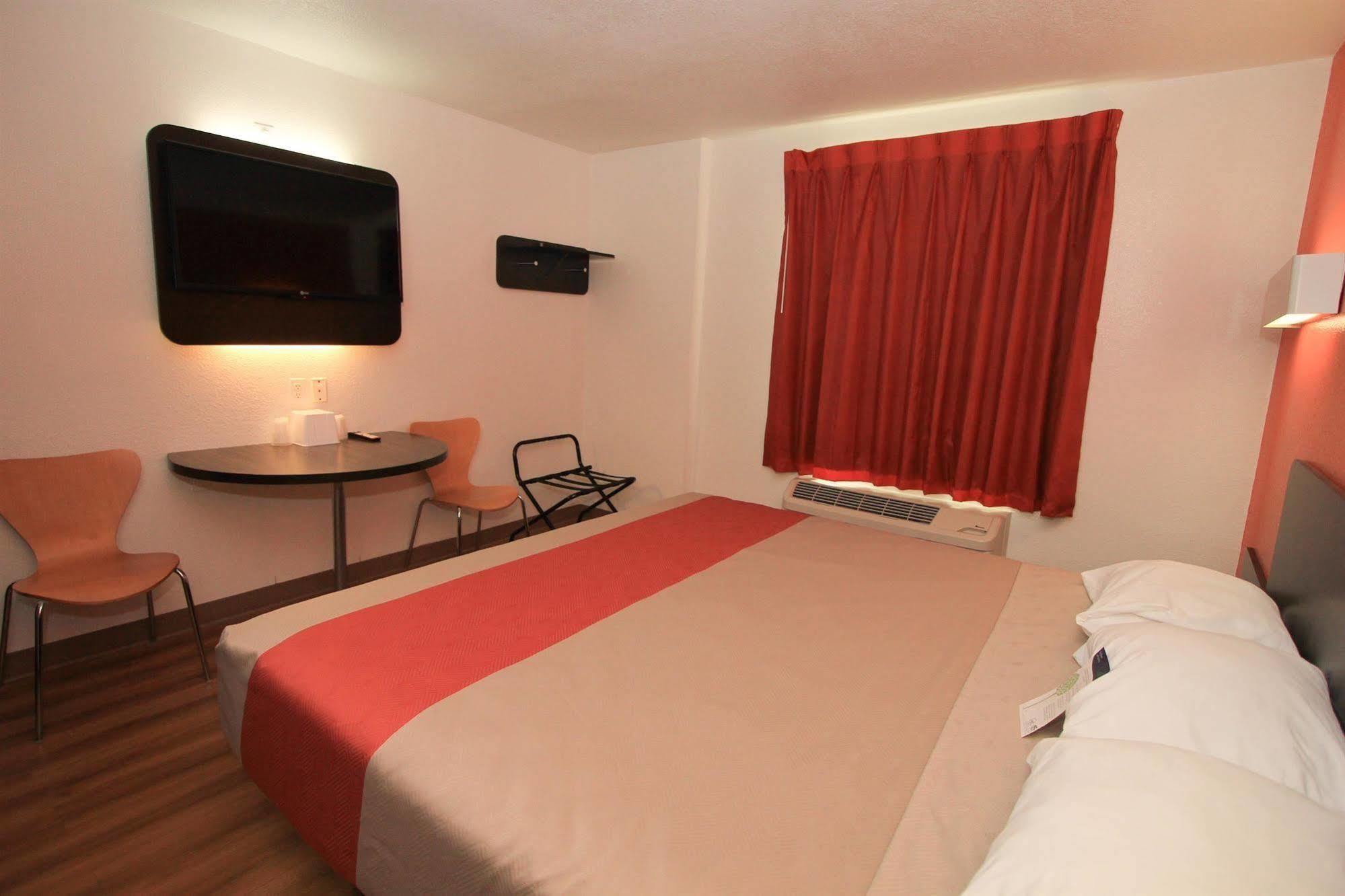 Hotel Baymont By Wyndham San Antonio Airport Zewnętrze zdjęcie