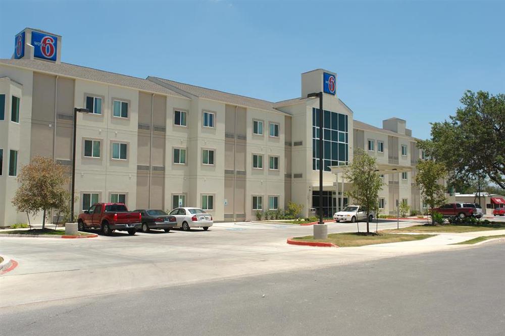 Hotel Baymont By Wyndham San Antonio Airport Zewnętrze zdjęcie