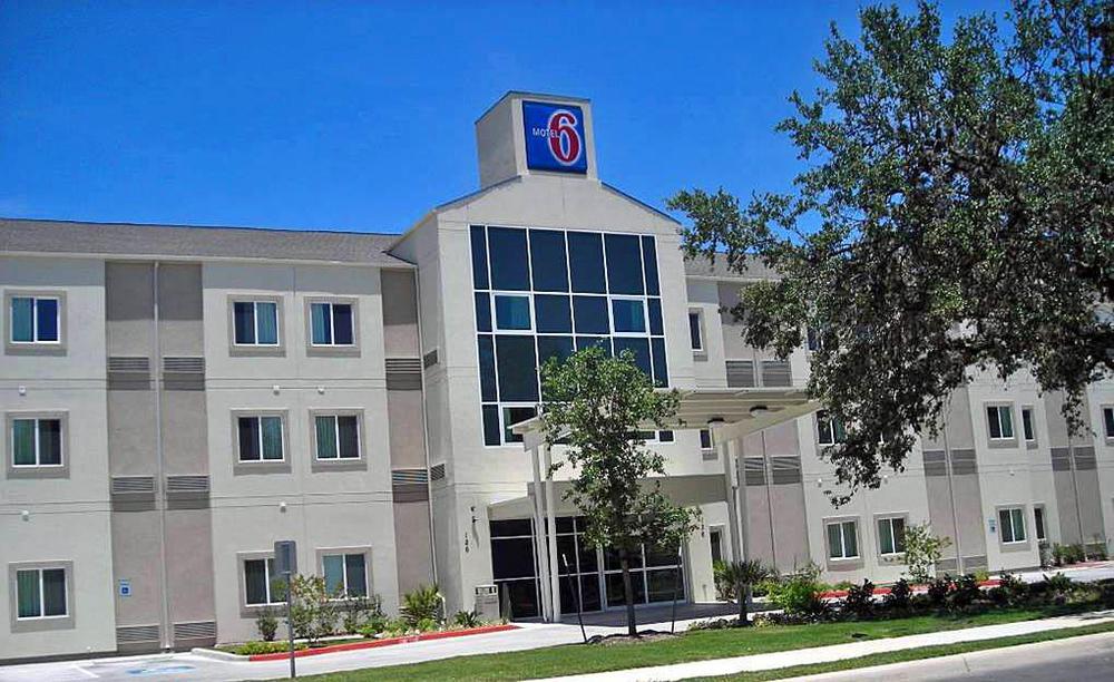 Hotel Baymont By Wyndham San Antonio Airport Zewnętrze zdjęcie