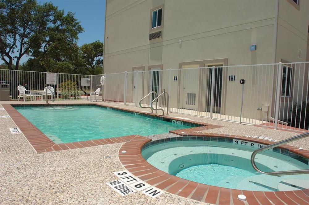 Hotel Baymont By Wyndham San Antonio Airport Udogodnienia zdjęcie